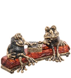 Народные промыслы AM-1394 Фигурка «Лягушки на пне» (латунь, янтарь)