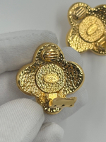 Клипсы Chanel с кристаллами