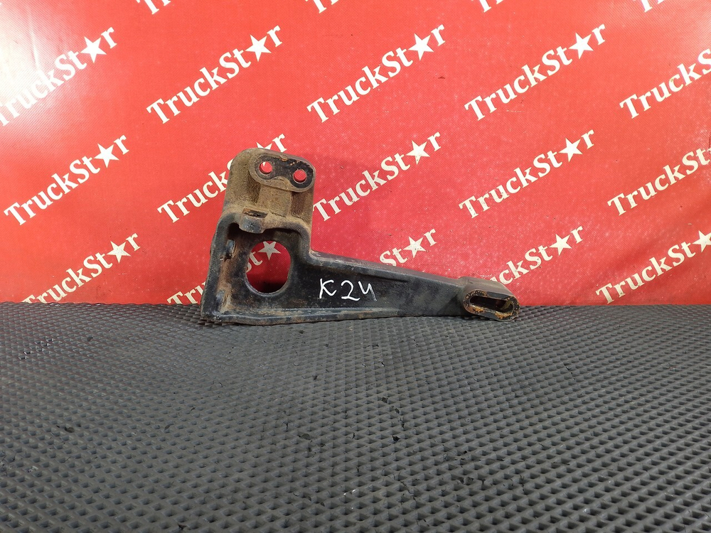 Кронштейн кабины левый 2018г.