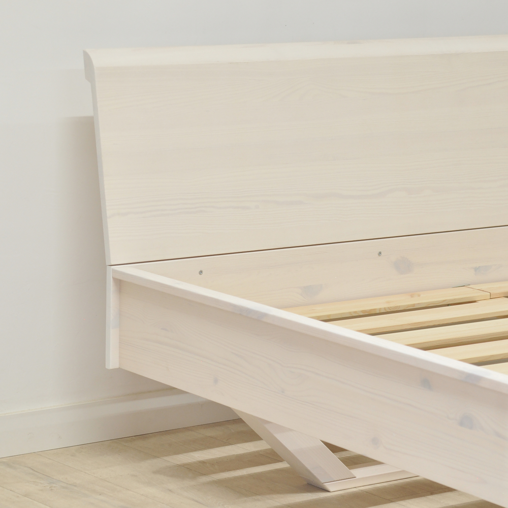 Кровать 200х200, Калантея, двуспальная, деревянная, парящая, массив сосны, белый, Dipriz