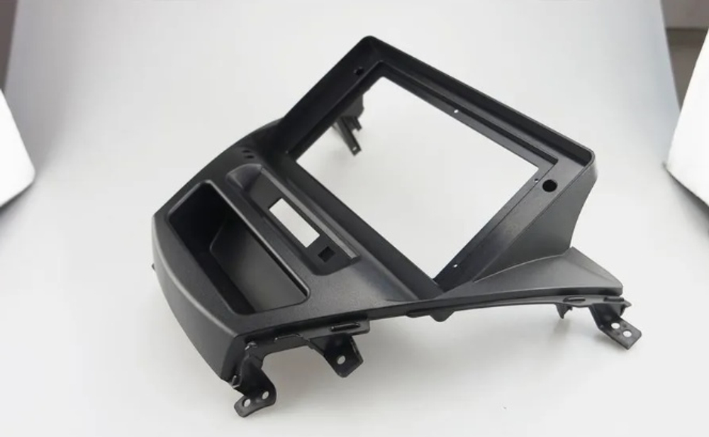Переходная рамка магнитолы HYUNDAI ELANTRA, AVANTE 2010-2013 10,2 дюймов