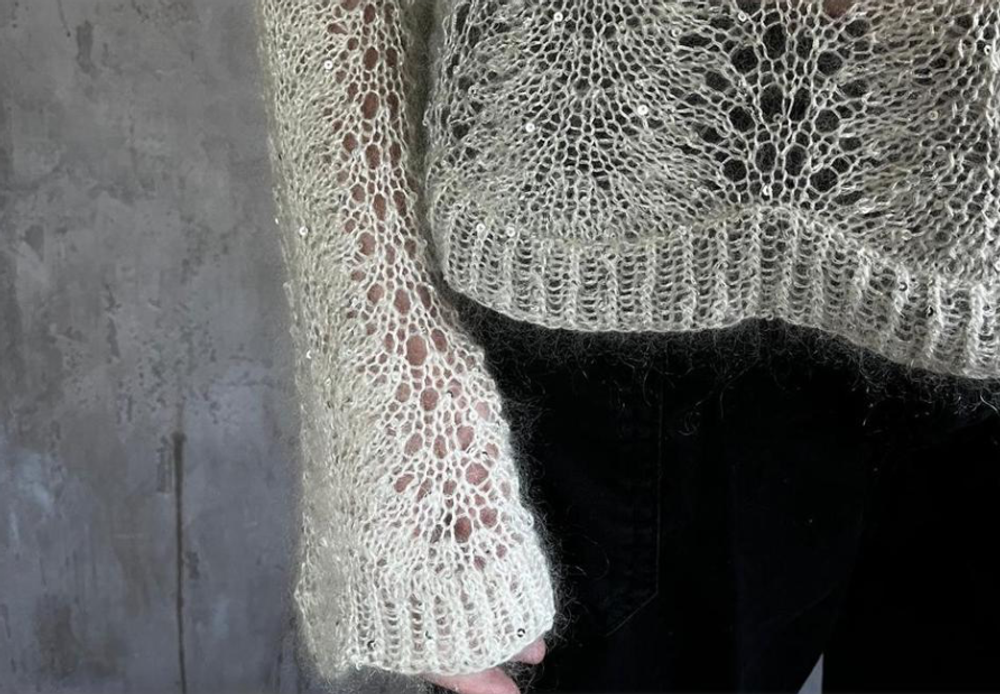 Описание по вязанию пуловера спицами "Jekini"