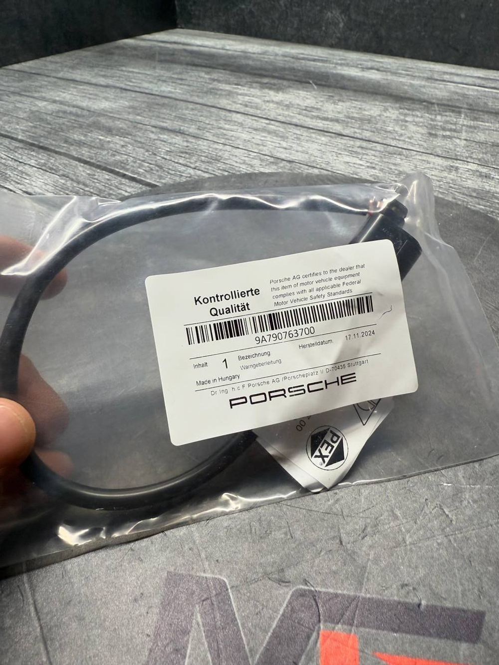 Датчик износа колодок PORSCHE 9A790763700