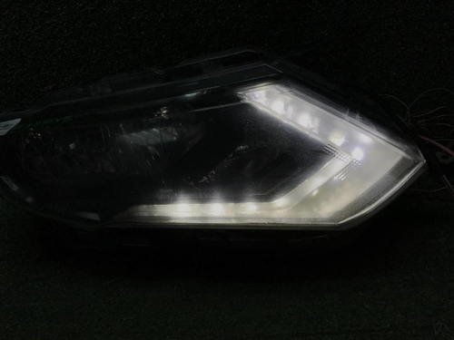 Битая Фара правая Nissan X-Trail T32 17-22 галоген