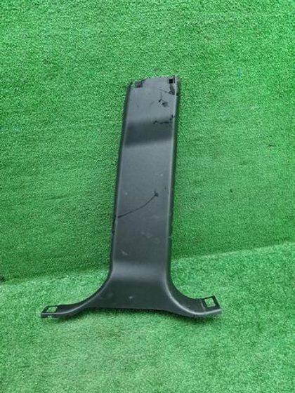 Обшивка стойки правая LR Discovery Sport (19-нв)