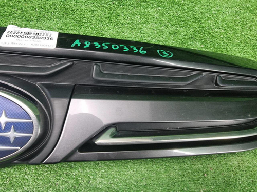 Решетка радиатора верхняя Subaru Forester 5 21-нв