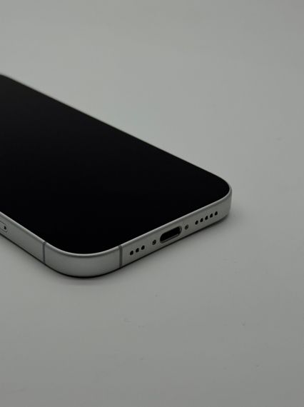 iPhone 17 256Gb White