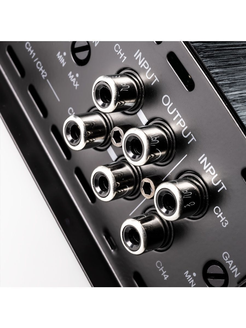 Усилитель автомобильный AMP MASS 4.80