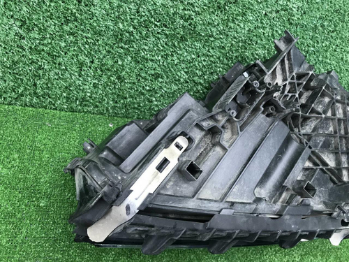 Фара правая BMW 7er G11 G12 (2019-2022) LED