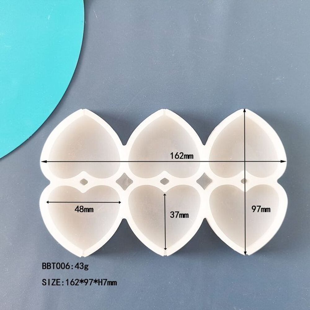 Силиконовая форма для леденцов «Сердечки объемные»