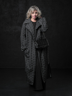 Пальто с поясом / жаккард / черный