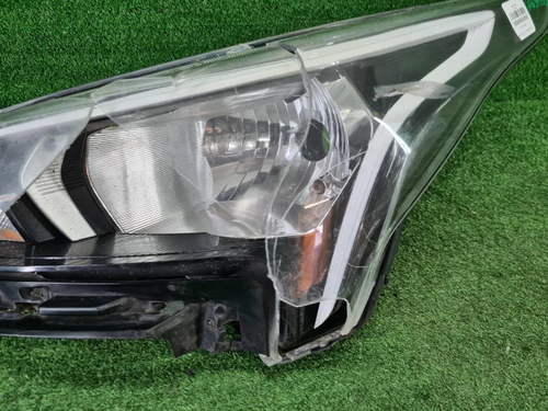 Битая Фара левая Kia Rio 4 (2020-н.в.) галоген