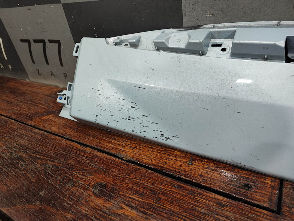 Накладка двери задней правой Geely Monjaro 21-нв Б/У Оригинал 6073120100