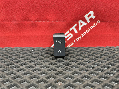 Кнопка переключения внутреннего освещения