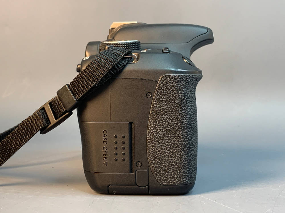 Canon EOS 600D Body 15000 кадров