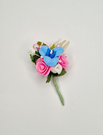Бутоньерка с цветами на булавке, голубая с розовым