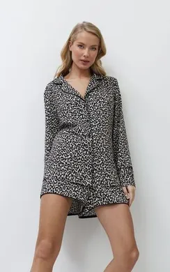 LEONA Пижама женская с шортами