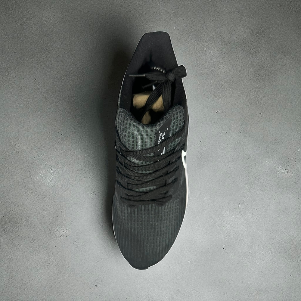 Nike Air Zoom Pegasus 39 • Black White