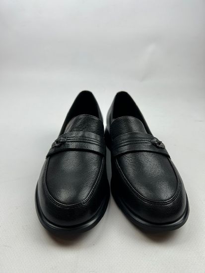 Лоферы женские