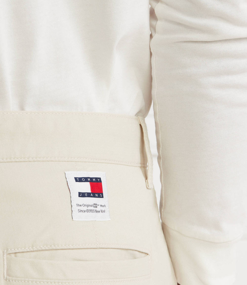 Брюки карго Tommy Jeans - кремовый (DM0DM18940)