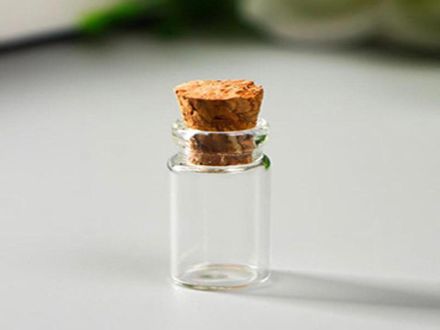 Бутыль №1  размер: 1см*2,5 см