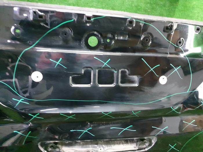 Крышка багажника Kia Carnival 4 (2020-2023)