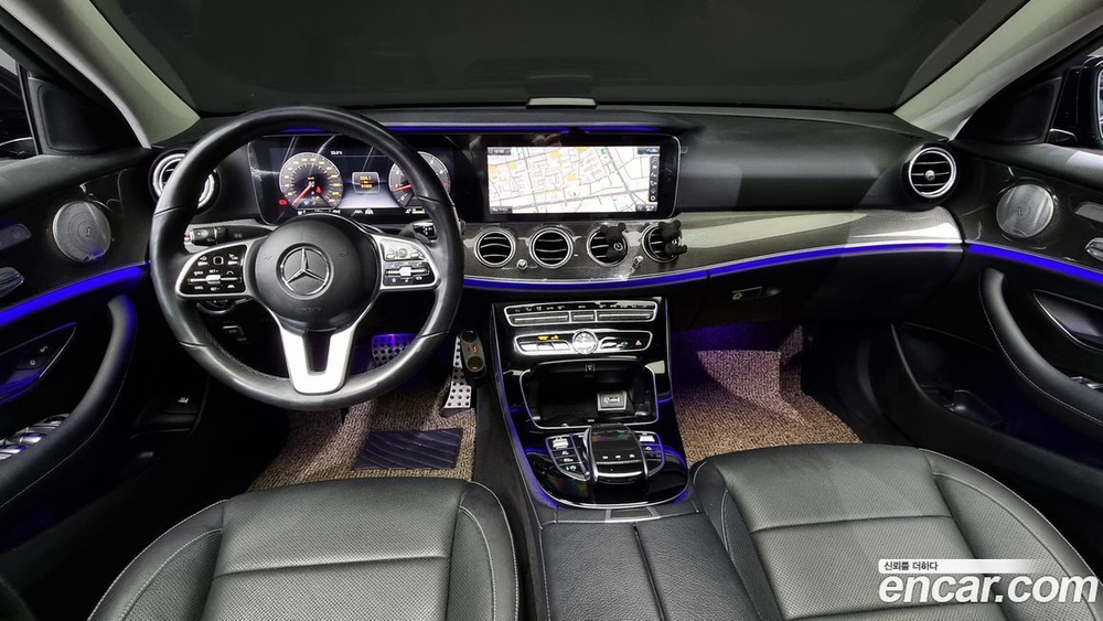 Mercedes-Benz E-Class W213 E300 4MATIC AMG Line (08.2020)
