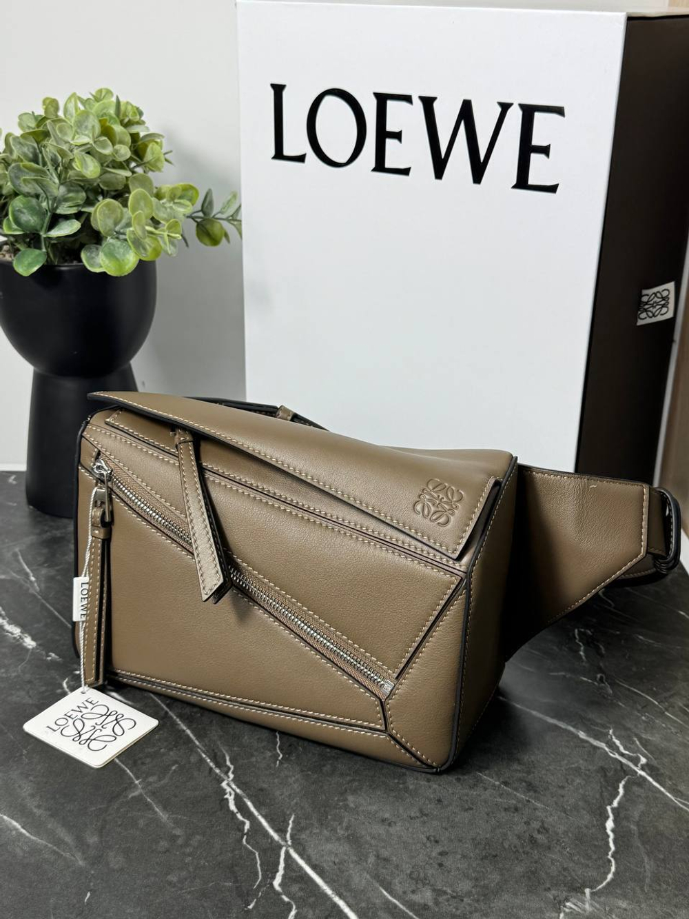 Поясная сумка Loewe