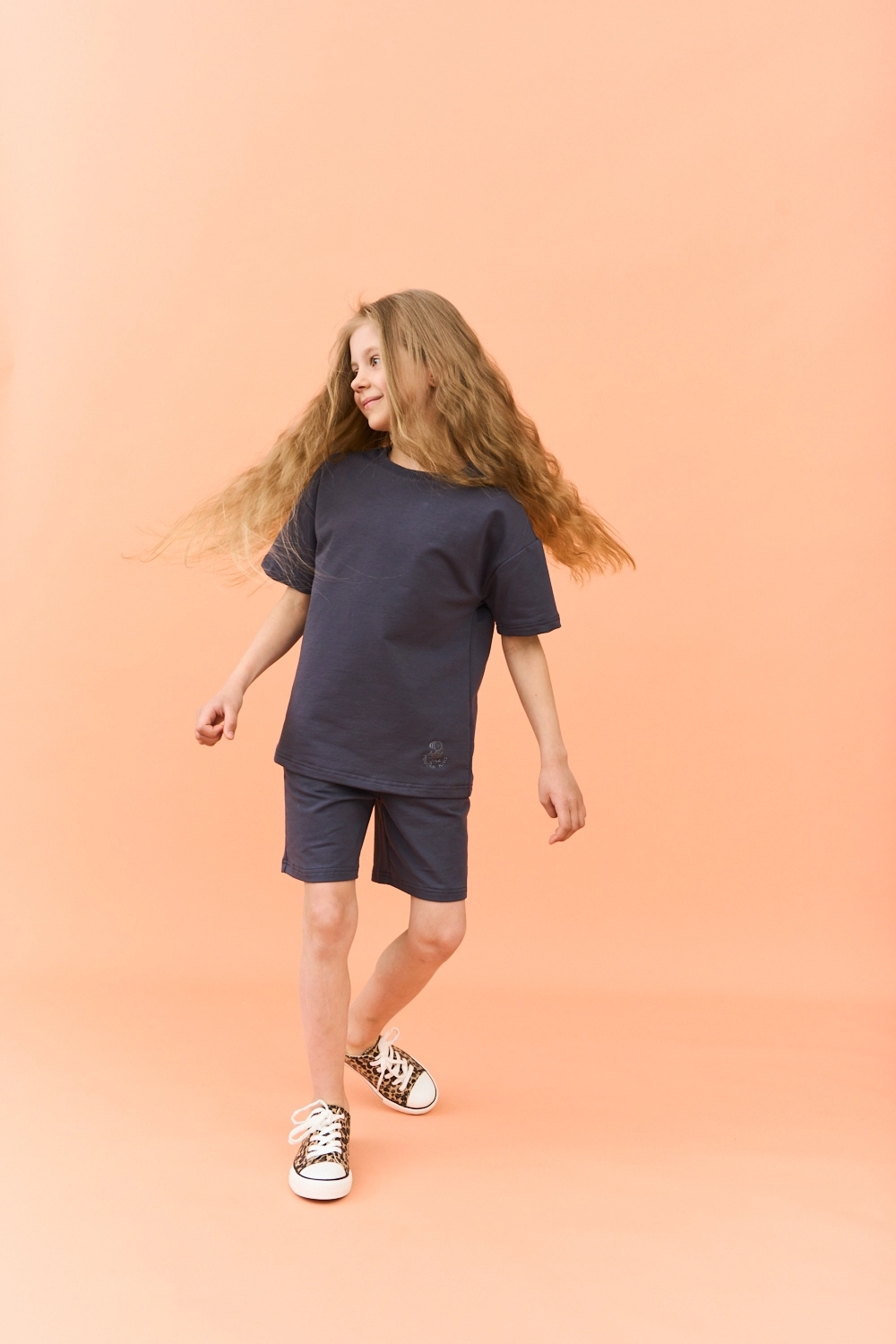 Комплект футболка и шорты (графит)