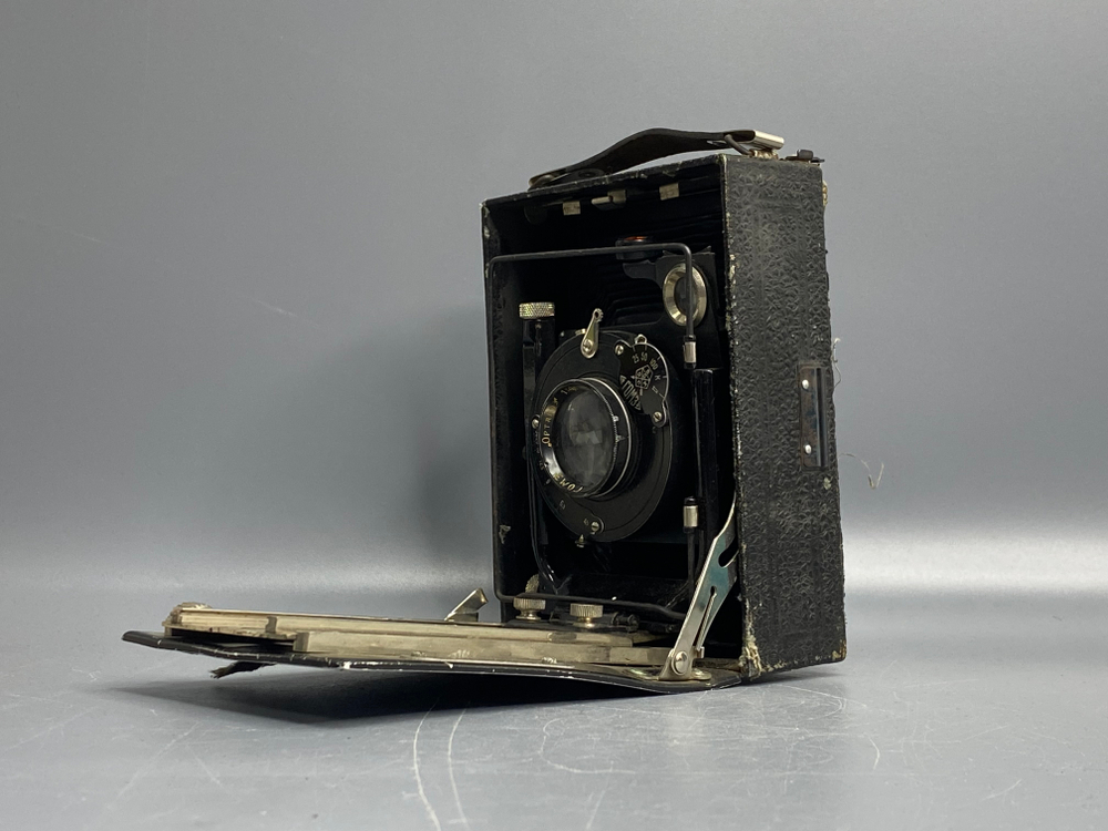 Фотокор №1 не выдвигается