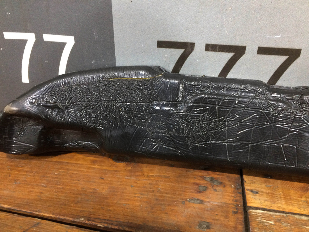 Уплотнитель пыльник крыла переднего правого Kia K5 20-нв Б/У Оригинал 84126L2000