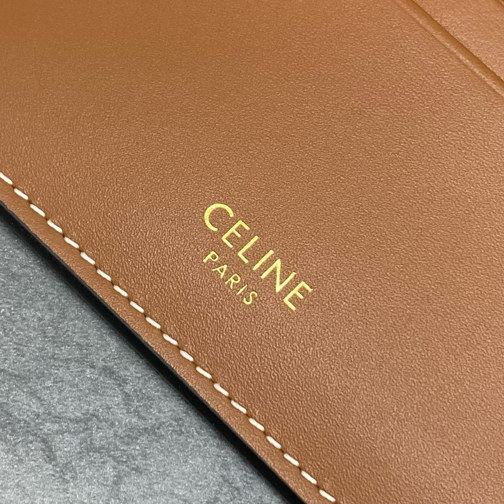 Картхолдер из натуральной кожи и канвы