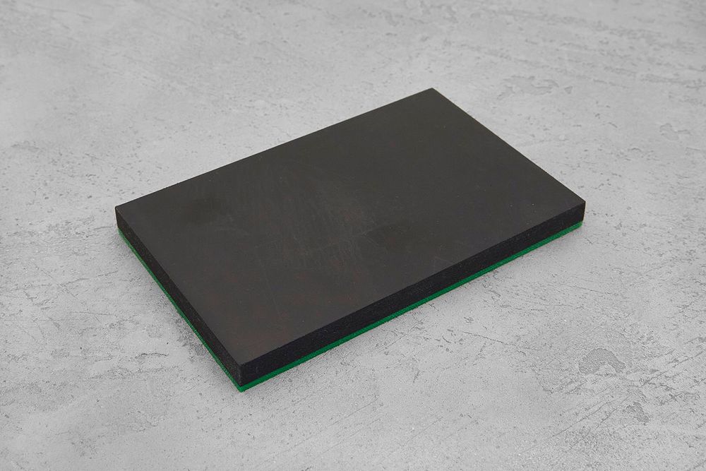 Микарта, плашка 130x80x10(+)мм, с зелёным спейсером 2,0мм