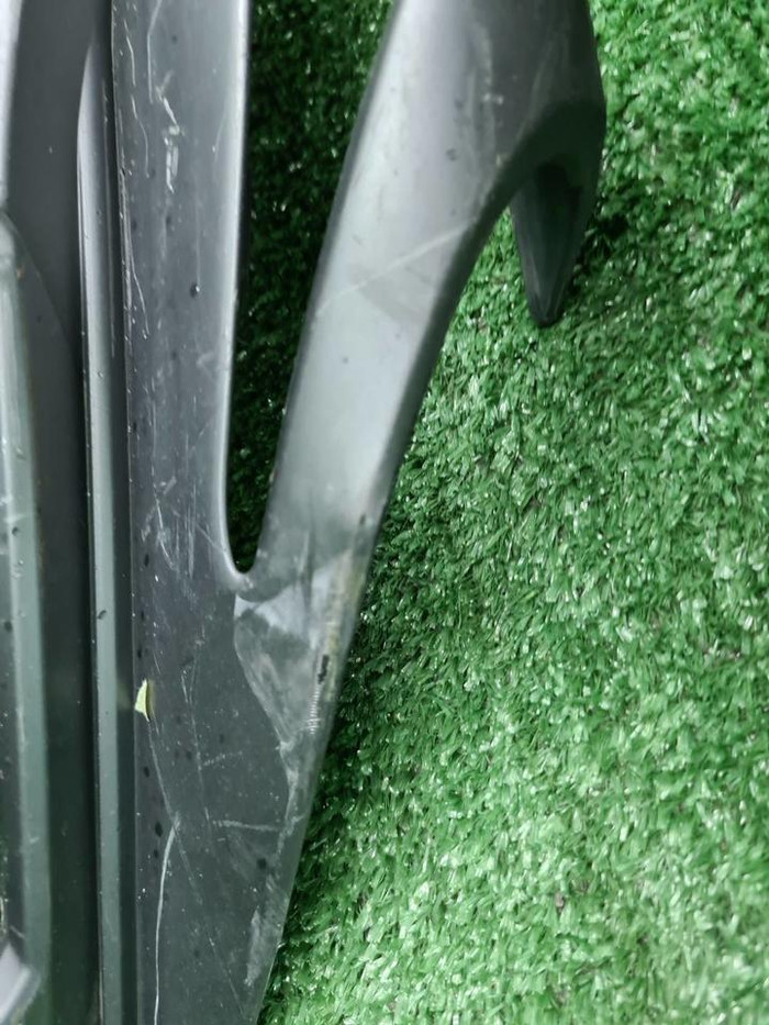 Решетка переднего бампера Toyota Camry xv70 17-21