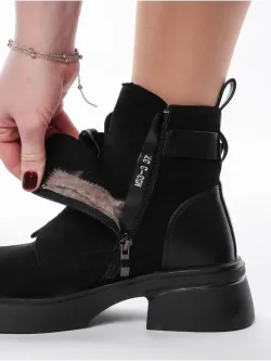 Зимние ботинки на высокой платформе