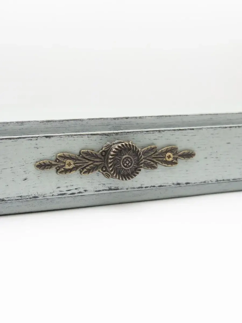 Полка настенная навесная