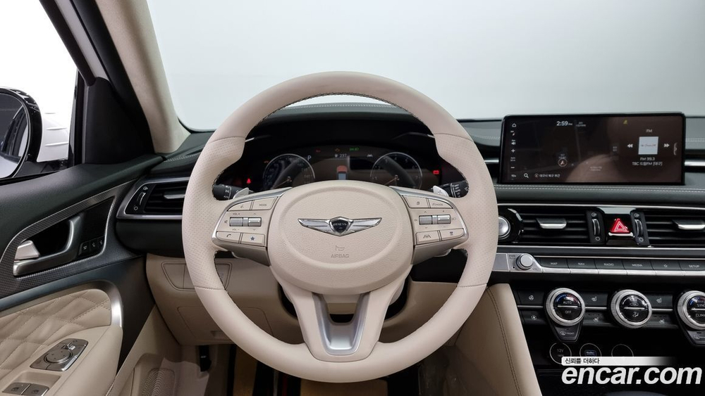 Genesis The New G70 Бензин 2.0T 4WD (12.2022)
