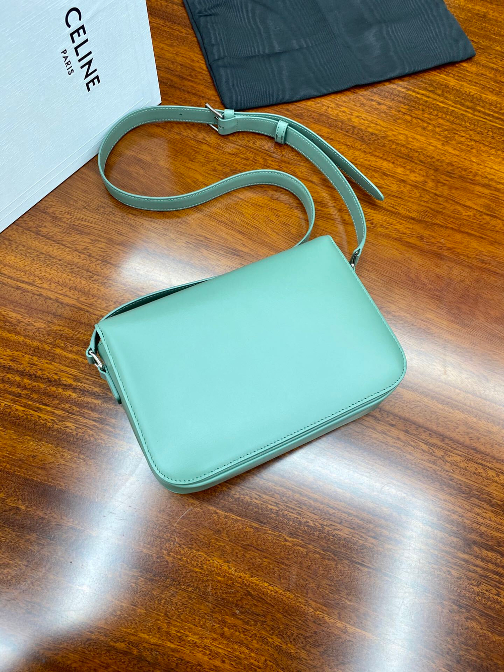 Celine Triomphe Bag 22 cm