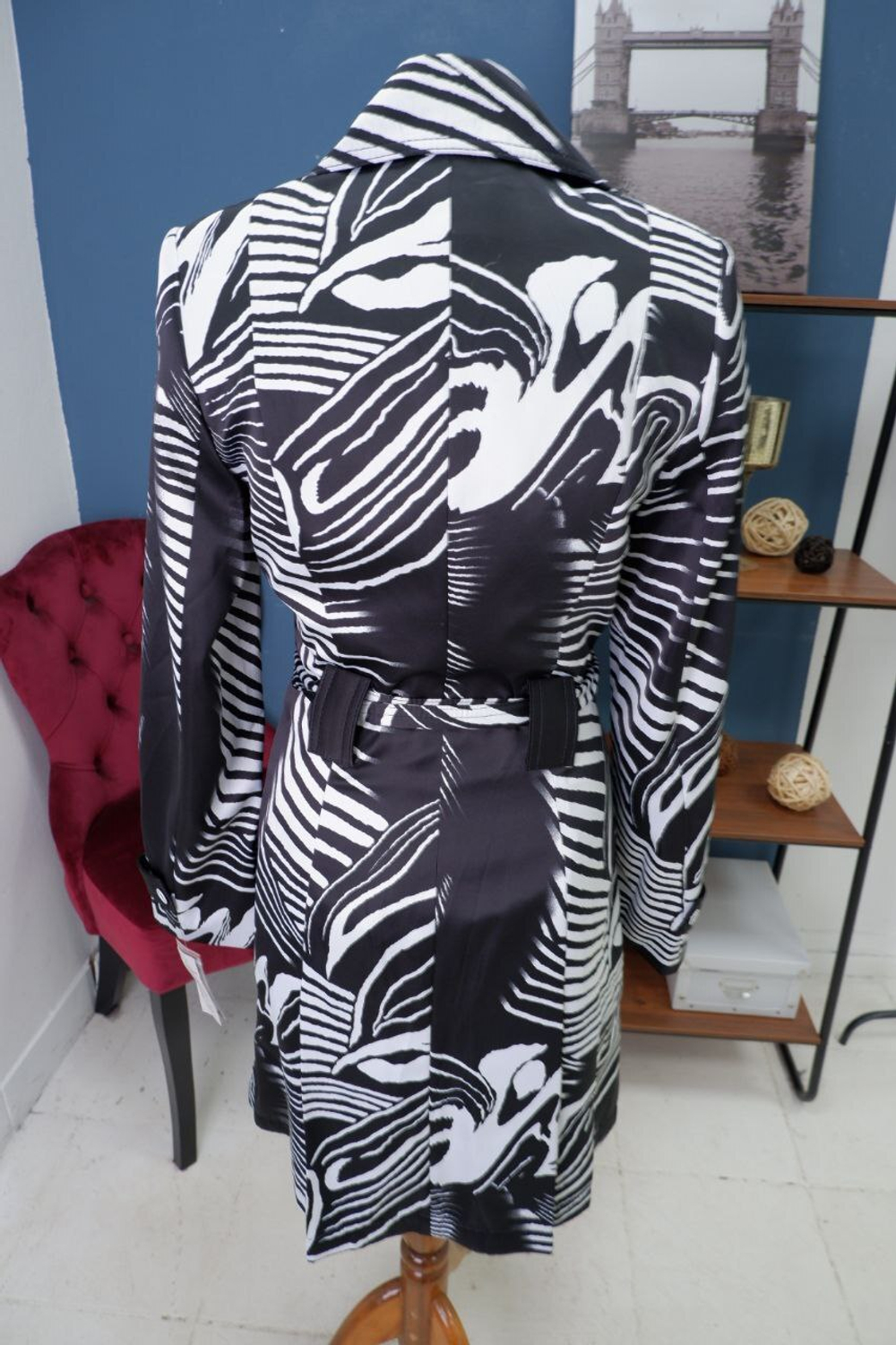 Плащ Стройная Линия монохромный 44 размер, новое