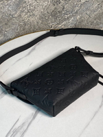 Сумка-мессенджер Louis Vuitton