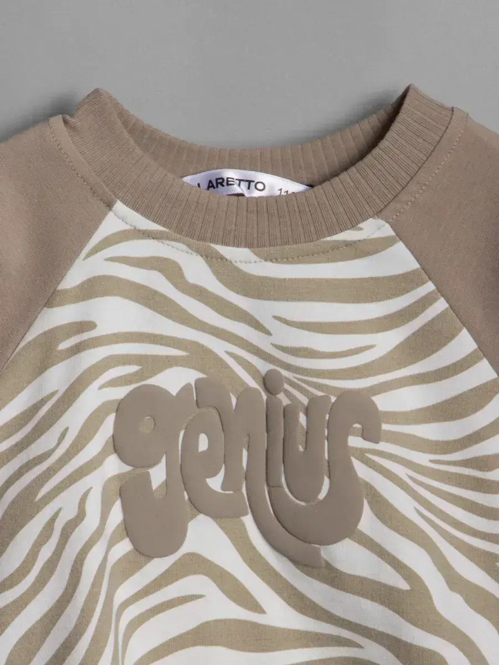 Костюм для девочки спортивный с шортами