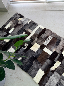 Меховой коврик накидка на кресло из овчины