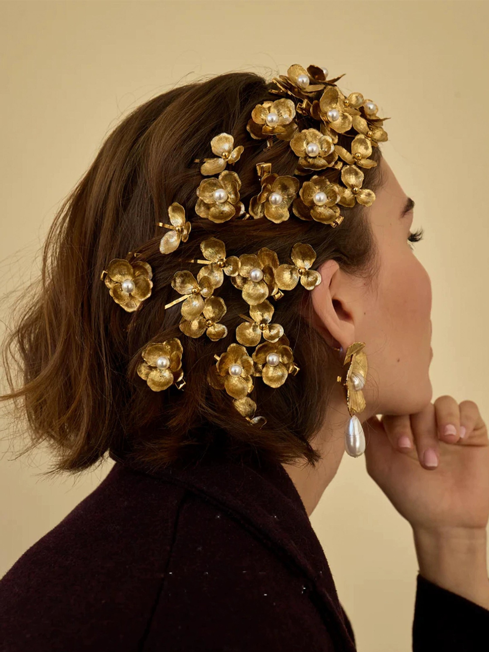 Заколка золотой цветок