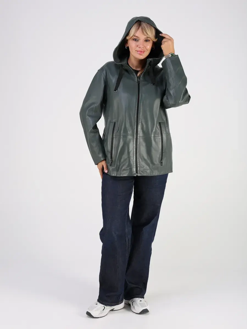 Кожаная куртка демисезонная с капюшоном