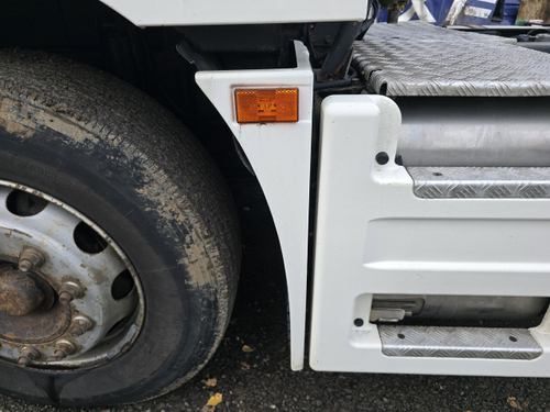 Крыло переднее левое задняя часть