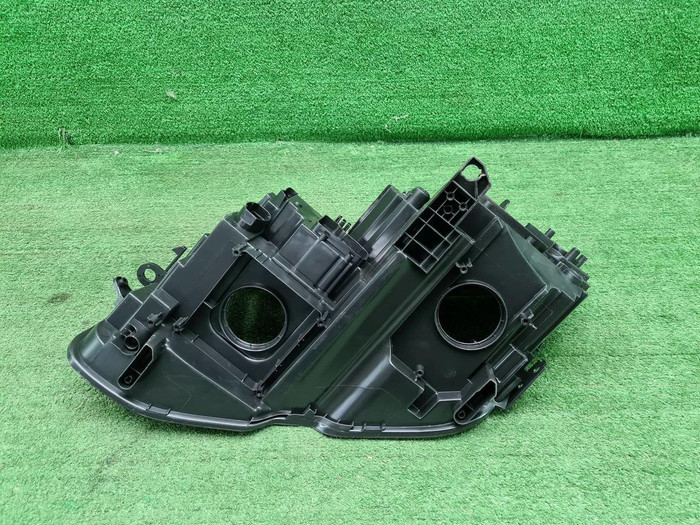 Корпус фары правый VW Tiguan 2 (2016-2020)