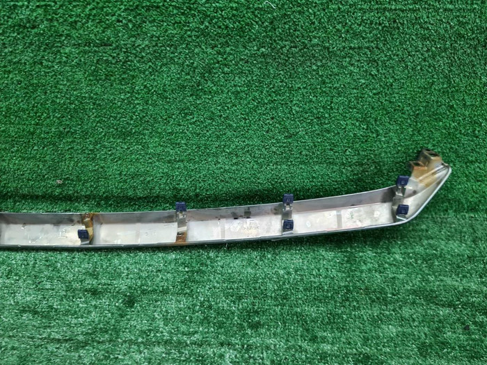 Молдинг решетки радиатора Lexus RX 4 (2019-2022)