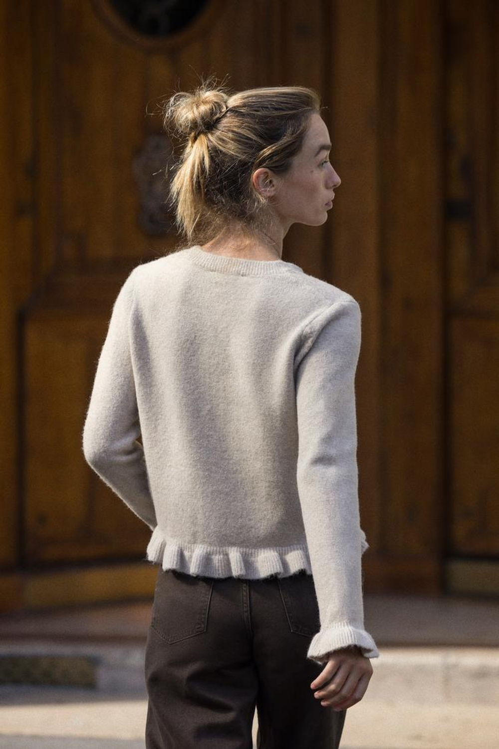 ZARA КАРДИГАН С ВОЛАНАМИ, ПЕСОЧНЫЙ