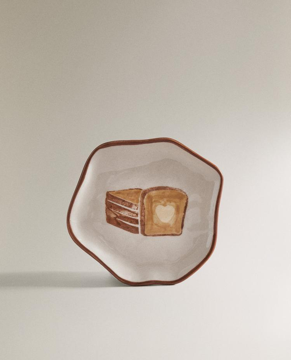 ZARA HOME ТАРЕЛКА С ПРИНТОМ, КОРИЧНЕВЫЙ/БЕЛЫЙ