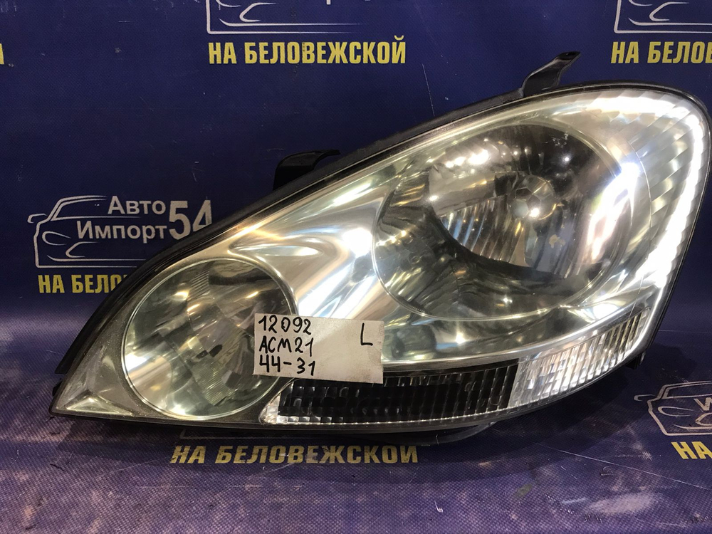 Фара передняя левая TOYOTA IPSUM 2001-2003